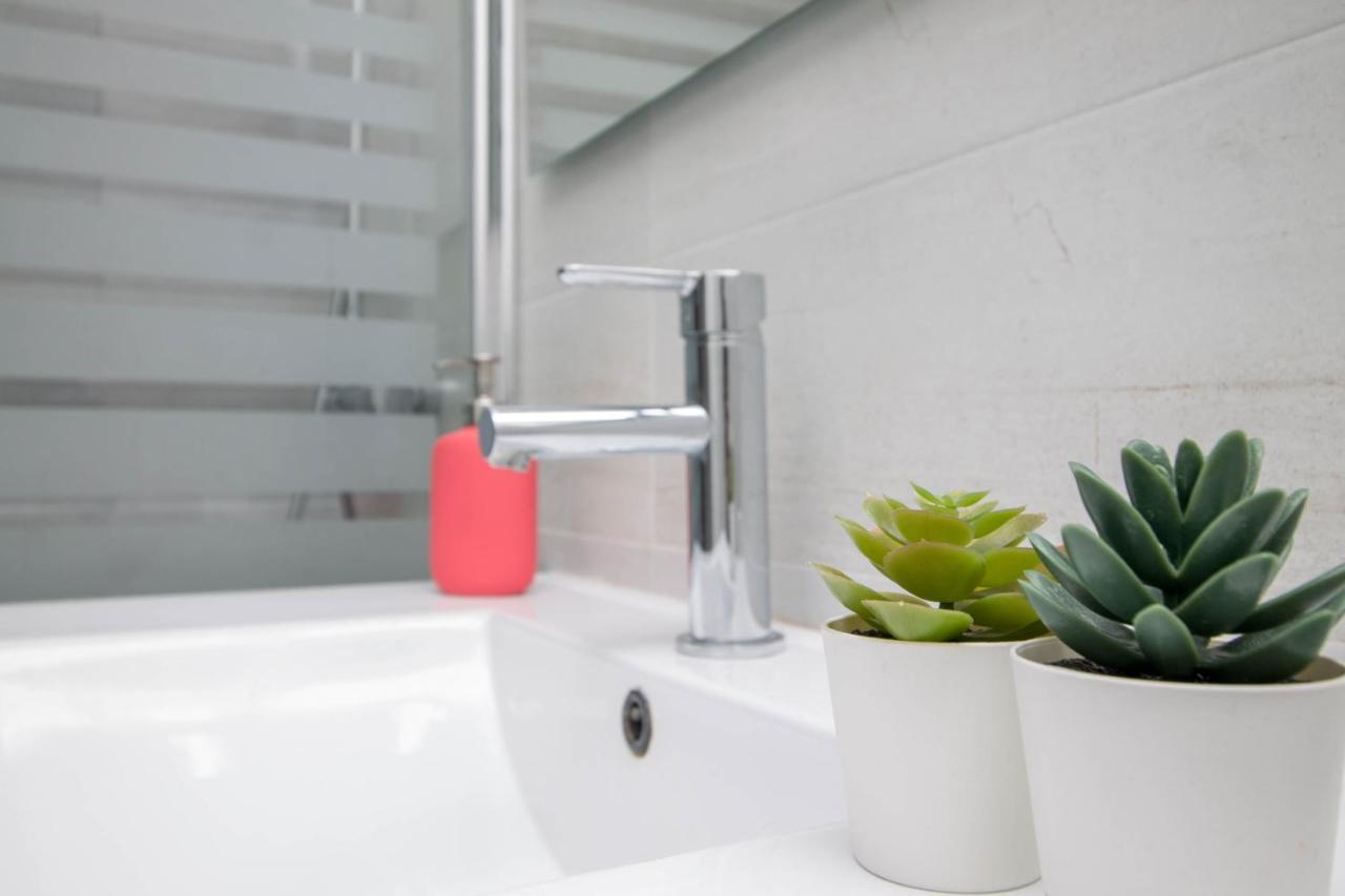 Erisa 31 By Ivi Real Estate Apartment ตอร์เรโมลิโนส ภายนอก รูปภาพ