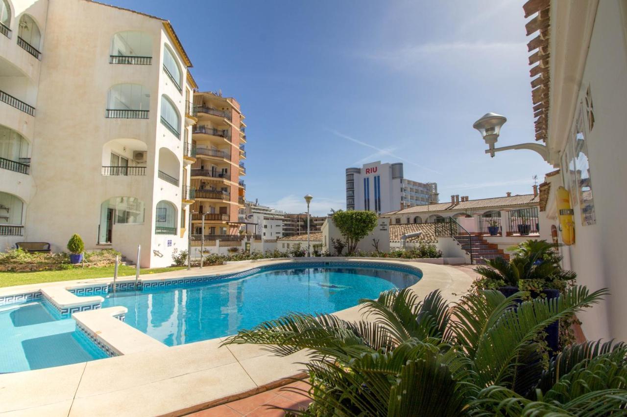 Erisa 31 By Ivi Real Estate Apartment ตอร์เรโมลิโนส ภายนอก รูปภาพ